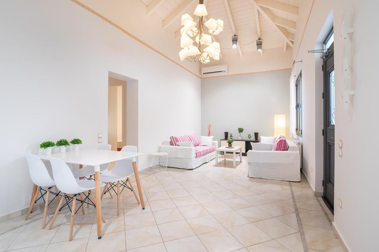 Topalidi'S Home Nea Palatia Eksteriør bilde
